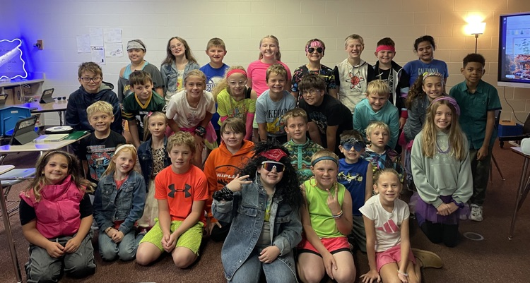 4th grade all dressed up for ‘80 day