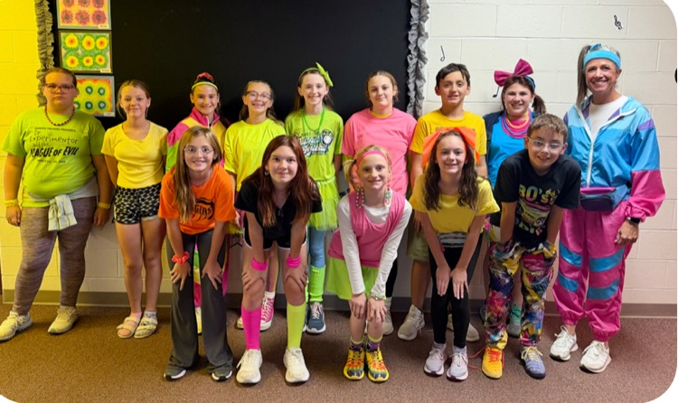 6th grade all dressed up for ‘80 day