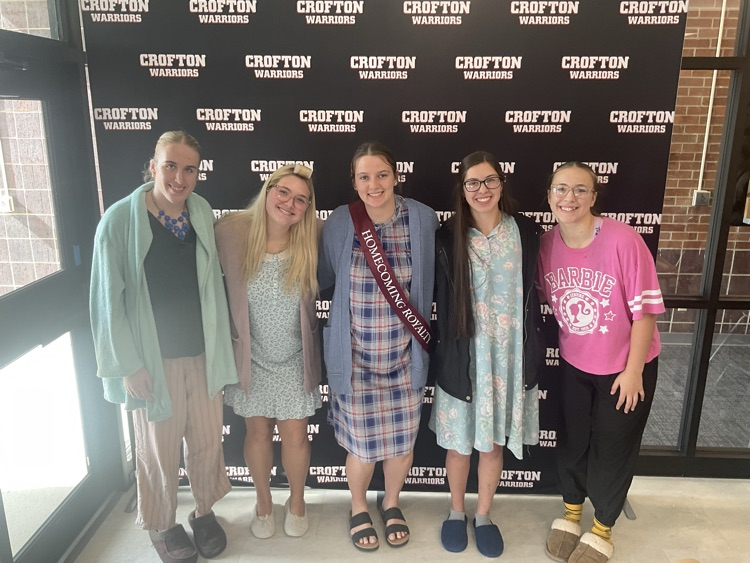 homecoming dress up like a grandparent day