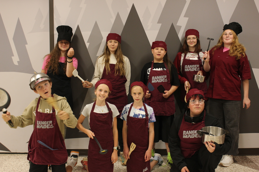7th graders dressed as cooks