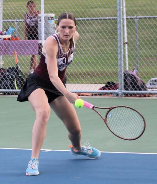 Tori Oehrlein playing tennis