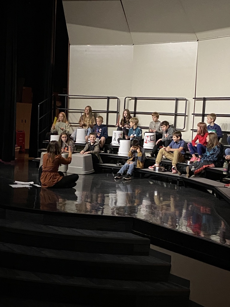 5th grade students playing their instruments at the 5th grade expo