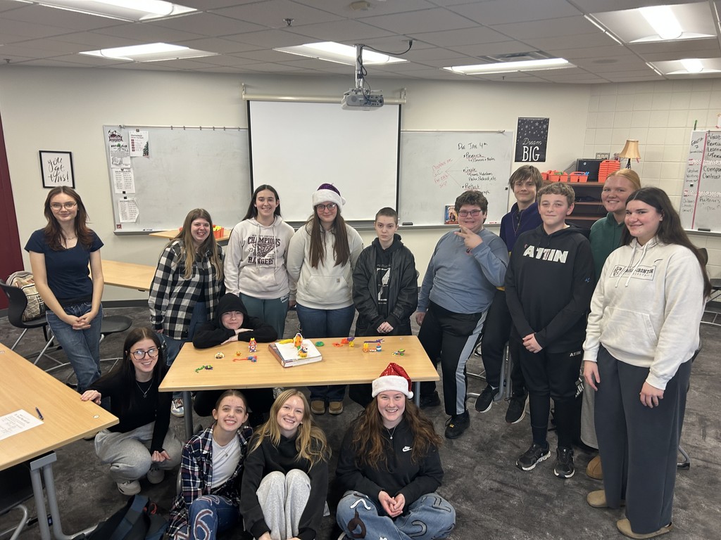 Children's literature class of Mrs. Syrstad's