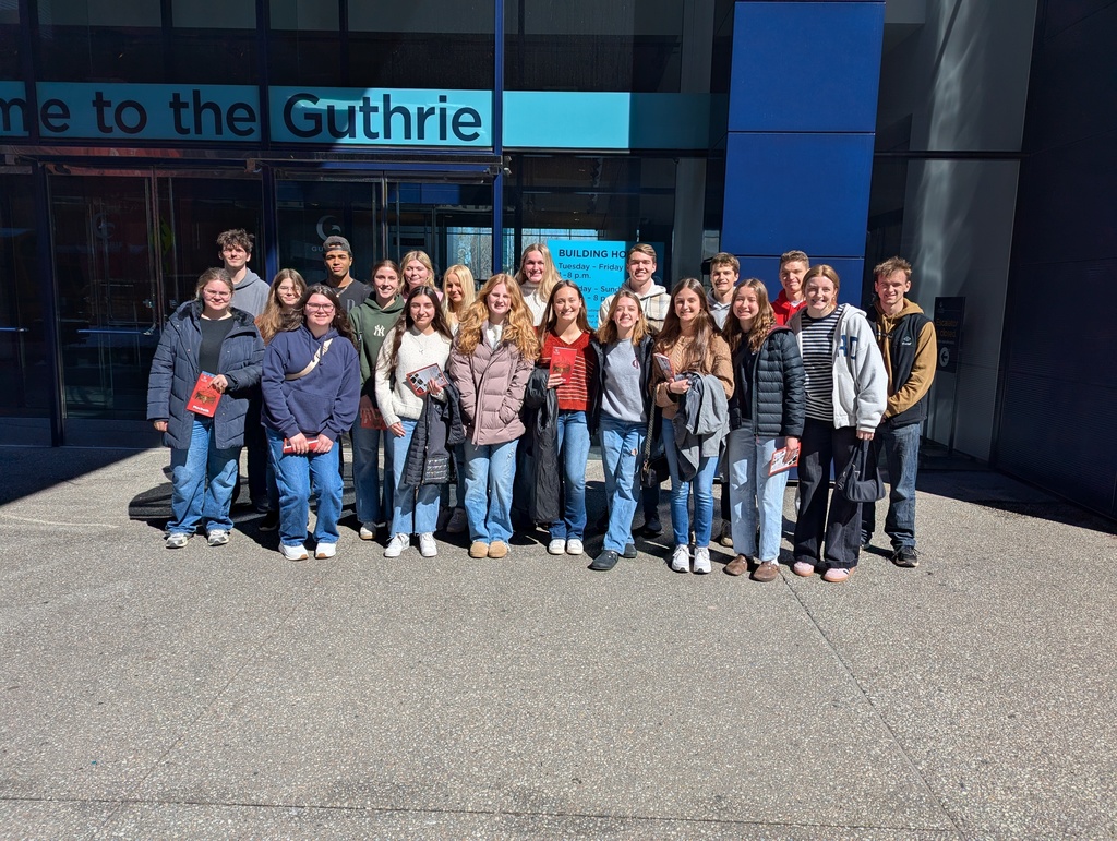 Students outside of the Gutherie Theater that got to see MacBeth