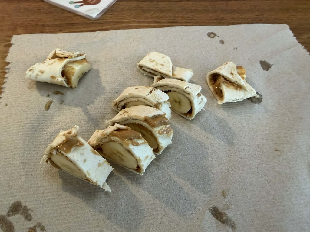 peanut butter banana sushi