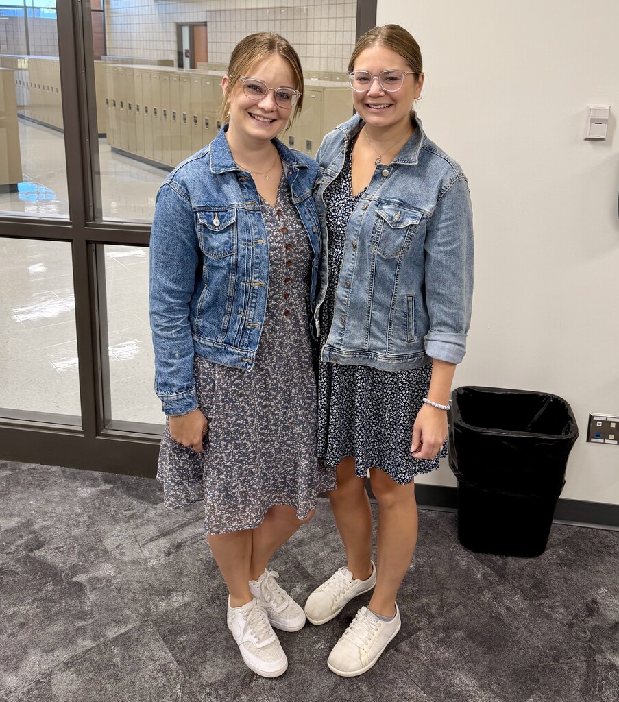 Mrs. Syrstad and Mrs. Thoennes twinning