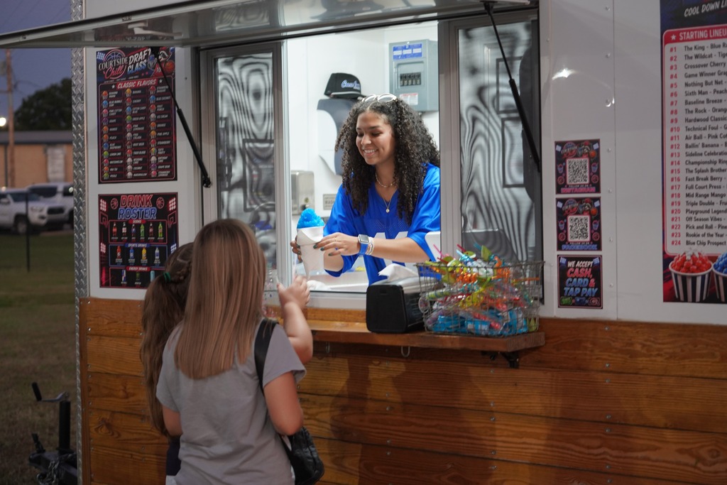 Snow cone truck