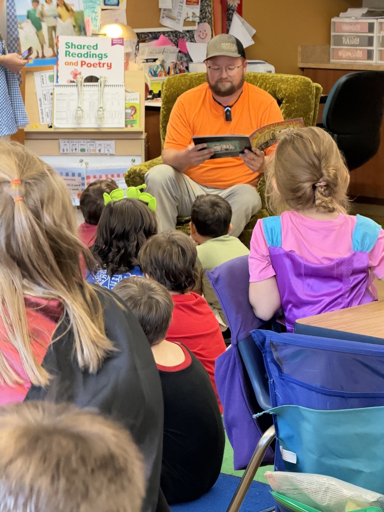 Little Readers, Big Leaders- 1st grade service learning in action!