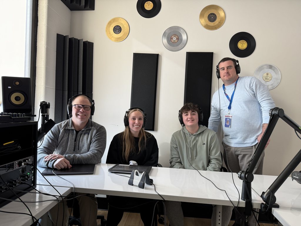 Maggie & Mr. Cap Show