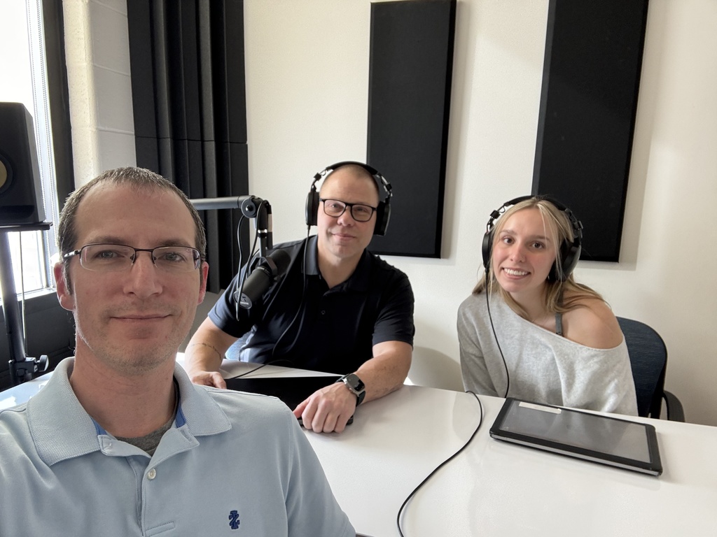 Maggie & Mr. Cap Show