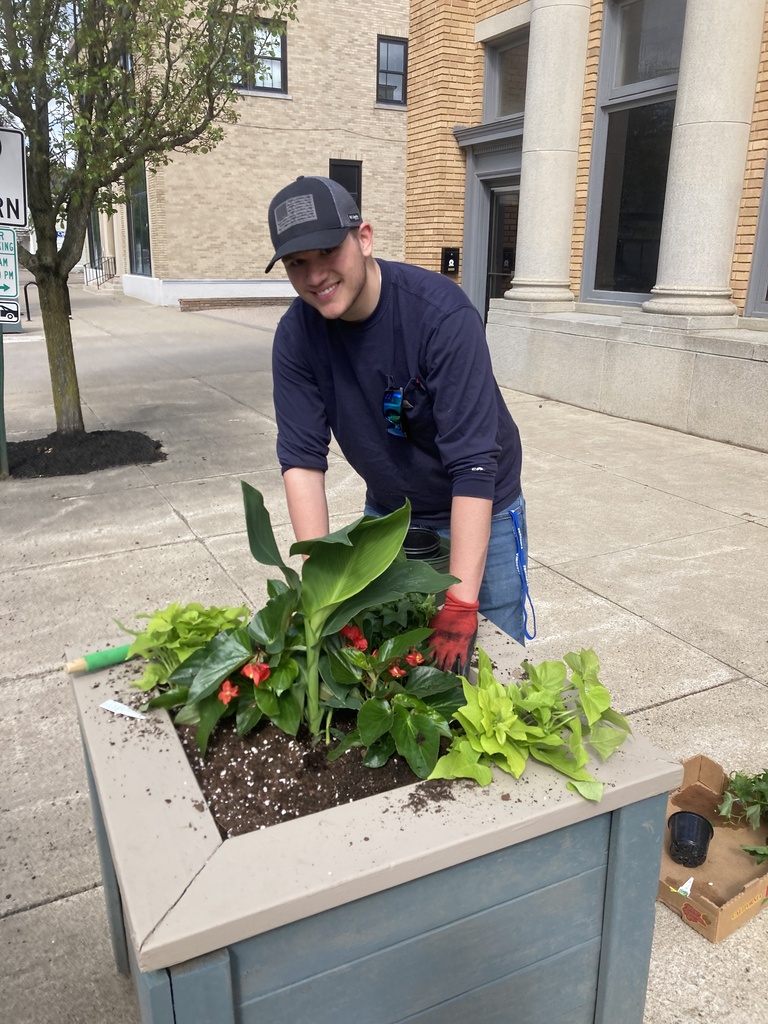 community planting day
