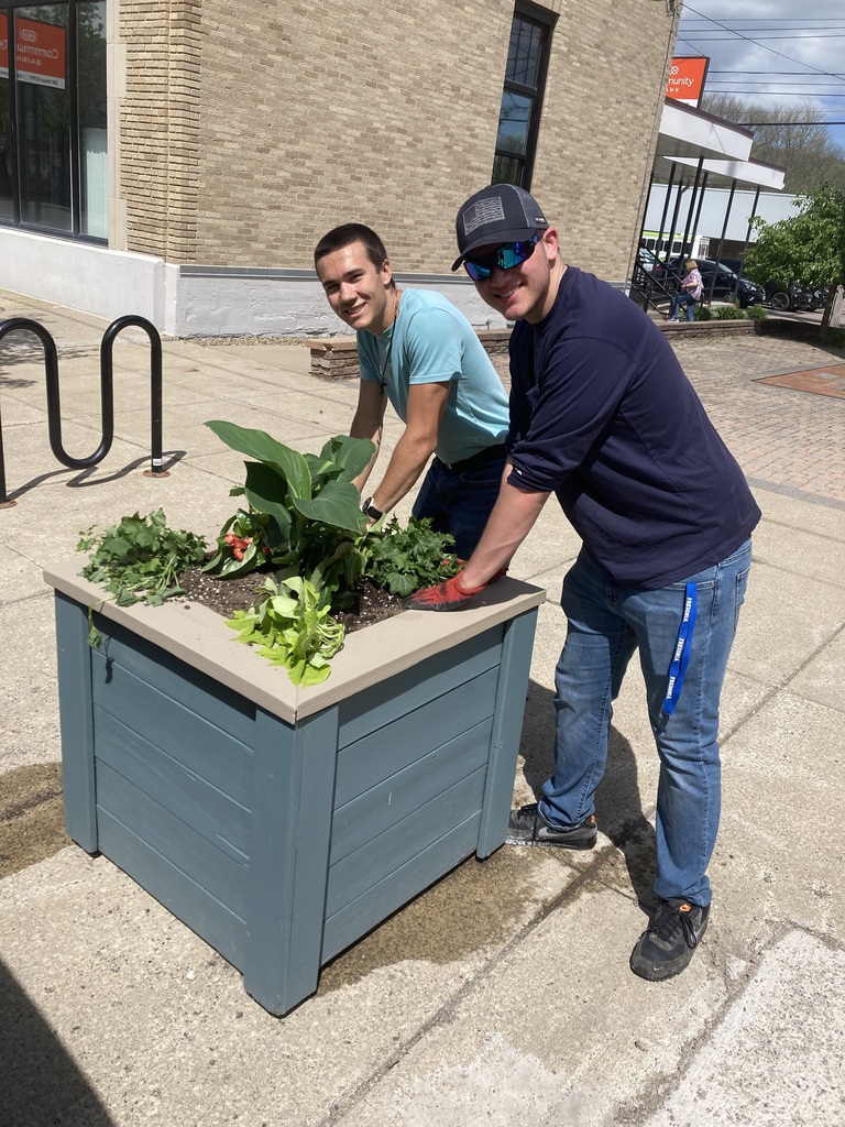 community planting day