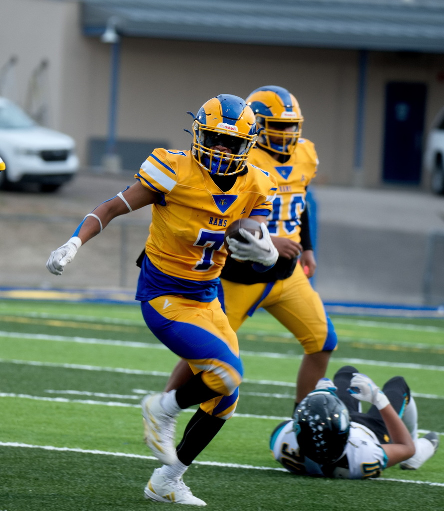 Cuba HSFB v Navajo Prep