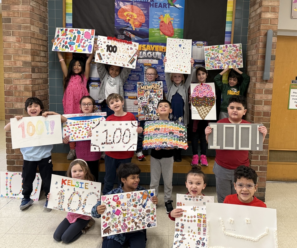 picture of Ms. Leonard's first grade class at JE Jones on the 100th day of school