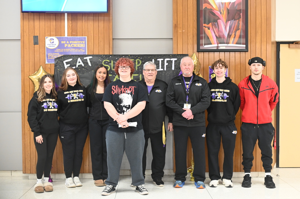 picture of the Cudahy High School Powerlifting Team