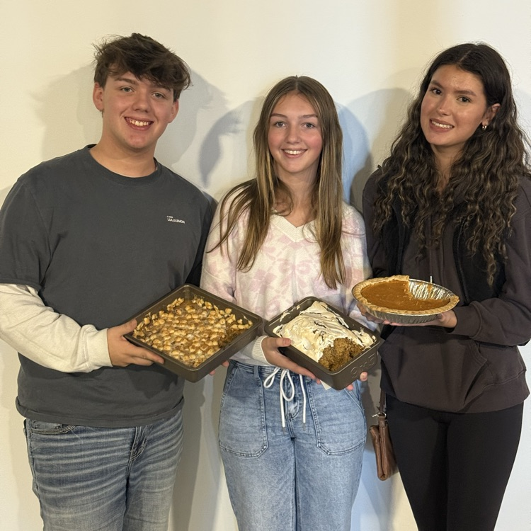 Raelynn Bradford, winner of the FCCLA Sweet Potato cook off, bread division. other Hanceville competitors were Kaeden Bradford with Casserole and Gracie Collins with pie. 