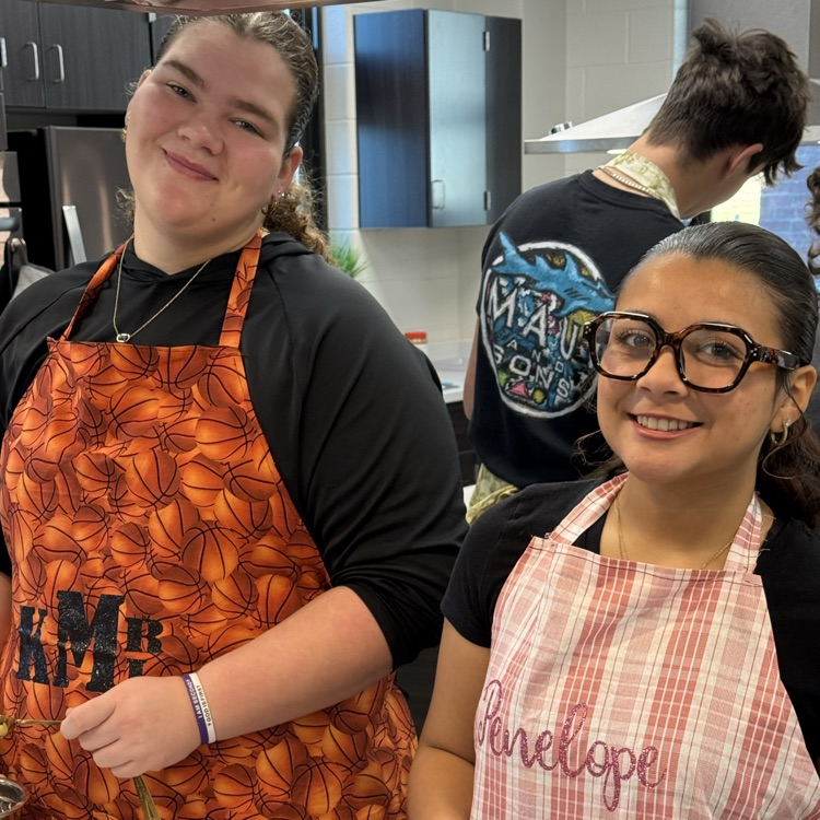 2nd period FACSwearing their personalized aprons! 