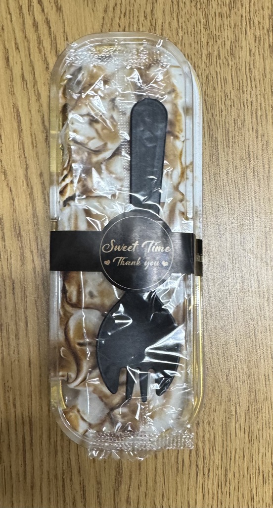 Someone loves to bake and ordered these cool containers for their food!