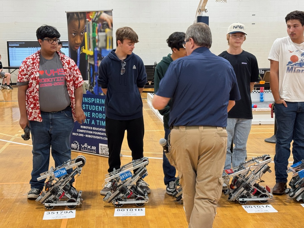 Team 35179A in 1st place, preparing to choose their alliance partner for the final matches
