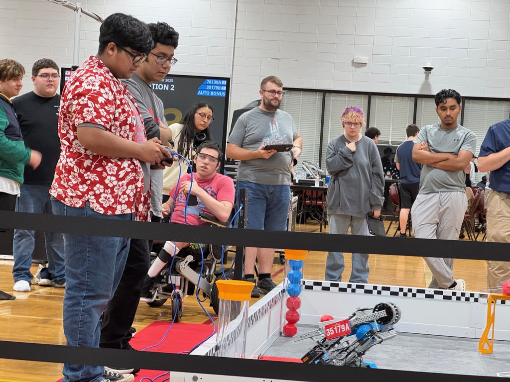 Two students from Team 35179A competing