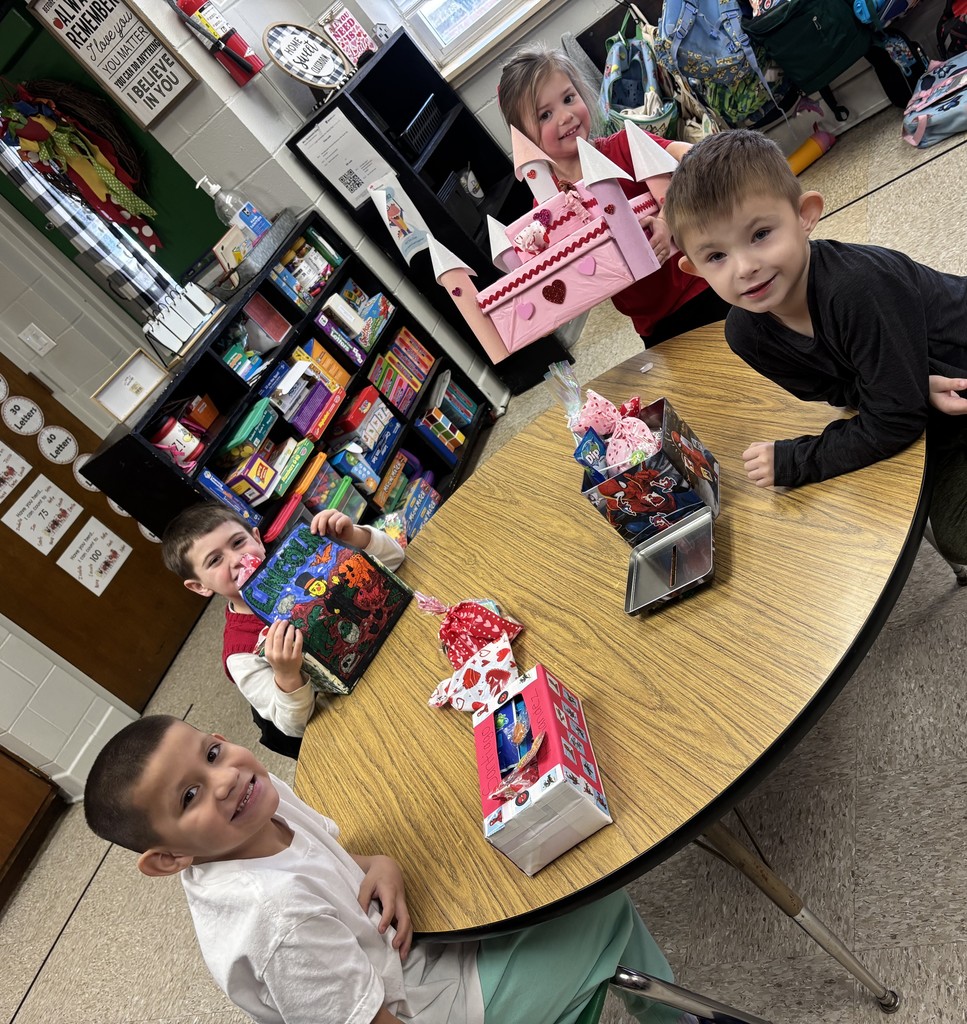 Kindergarten Valentine Boxes 