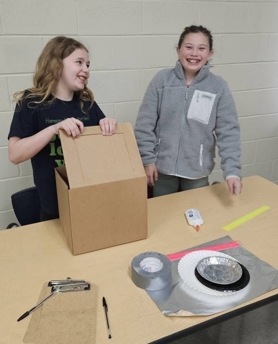 Building solar ovens