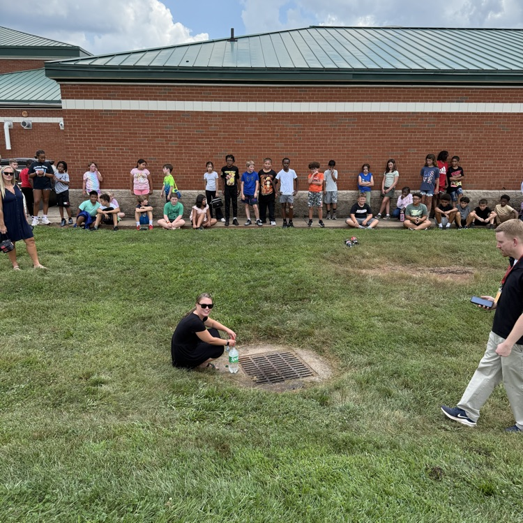 AGR fifth graders today experience the annual Mentos and Coke experiment to go along with their studies on the scientific method!