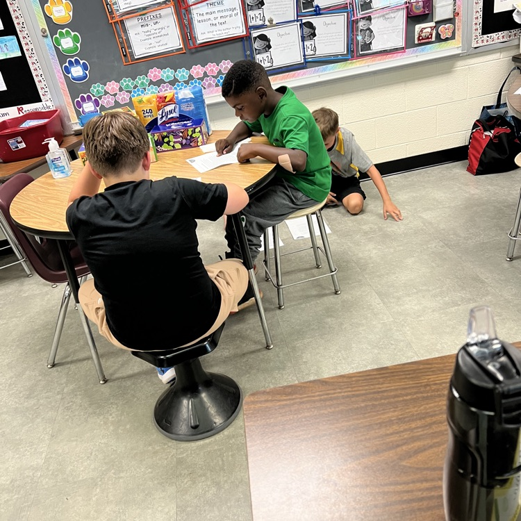 This week, Mrs. McFarland's 3rd graders began learning a new strategy for fluency practice. Students worked in pairs and helped each other with words they found challenging. We can't wait to use this fluency reading practice every day!