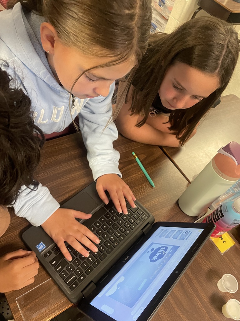Mrs. Sheads' 5th Graders were  applying their knowledge about the  scientific method by testing which liquid will melt the ice the fastest!