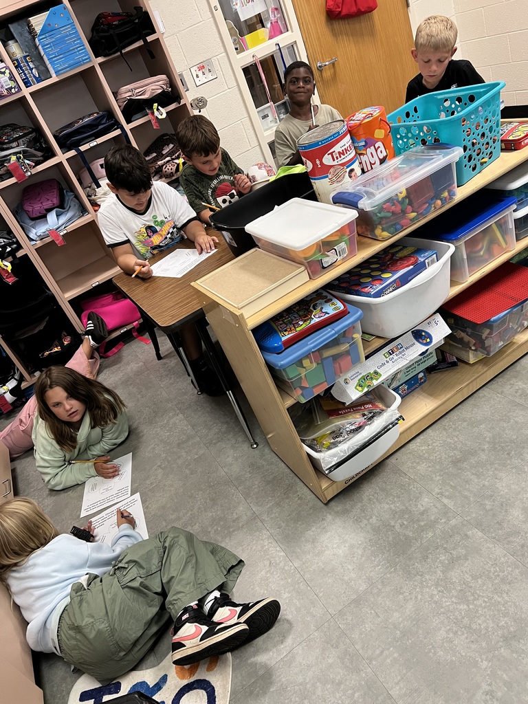 In Social Studies, AGR 3rd Graders in Mrs. McFarland's class are studying diversity.  In these pictures, students chose a partner that they didn't know well.....yet. Students spent a few minutes interviewing each other and many discovered they had a lot in common!
