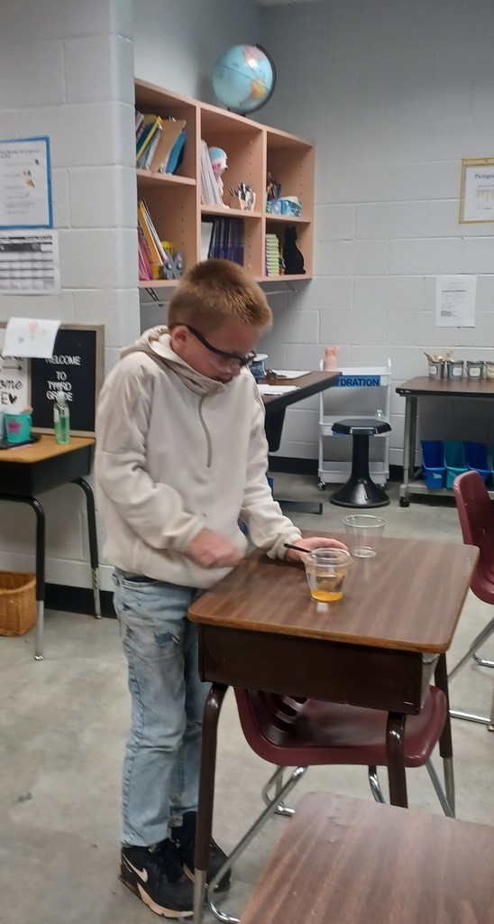 Ms. Ciccarone's class learned about and tested the Scientific Method by predicting and testing how honey interacts with both hot and cold water. Meanwhile, students in Mrs. McFarland's class practiced thinking like a scientist in the  Elephant's Toothpaste experiment.  They learned that variables in an experiment can change the outcome.  Students used different sized bottles, and some left out the dish detergent to see what would happen.