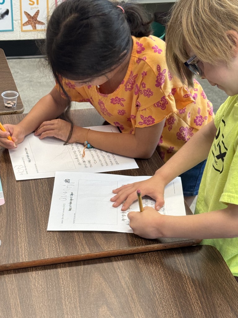 Mrs. Childress’s 1st Grade class worked on paired reading! Students teamed up with a partner to search for all of the “short a” sounds in their story. After finding them, they took turns reading to each other and practicing their fluency.