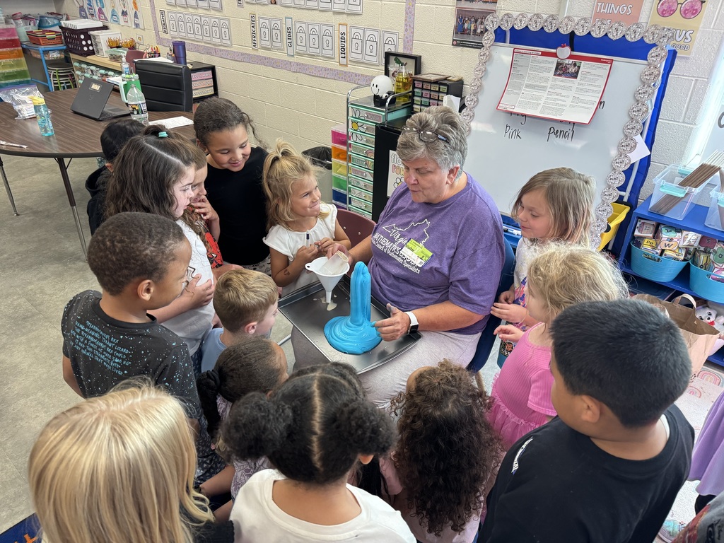 Miss Epstein's Kindergarteners did a fun science experiment with Mrs. Standley (AGR retired math specialist)! We made elephant toothpaste that went along with a story.