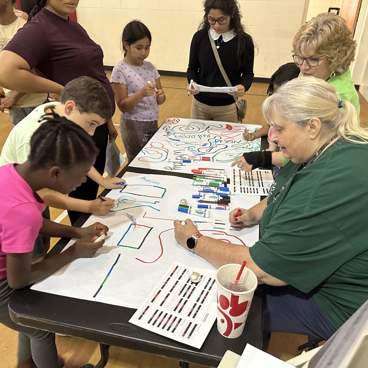 An amazing turnout for STEM night!  We're here until 6:30!