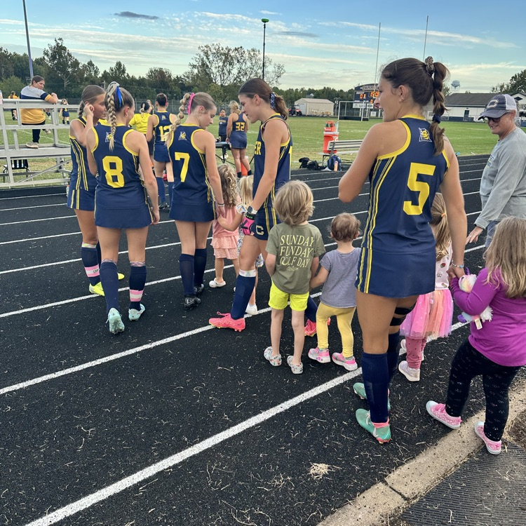 It was great to have the Little Blues join us tonight at the field hockey gams. They cheered the Blue  Devils on to two victories against Spotsylvania; both JV and varsity won! #ForksUp