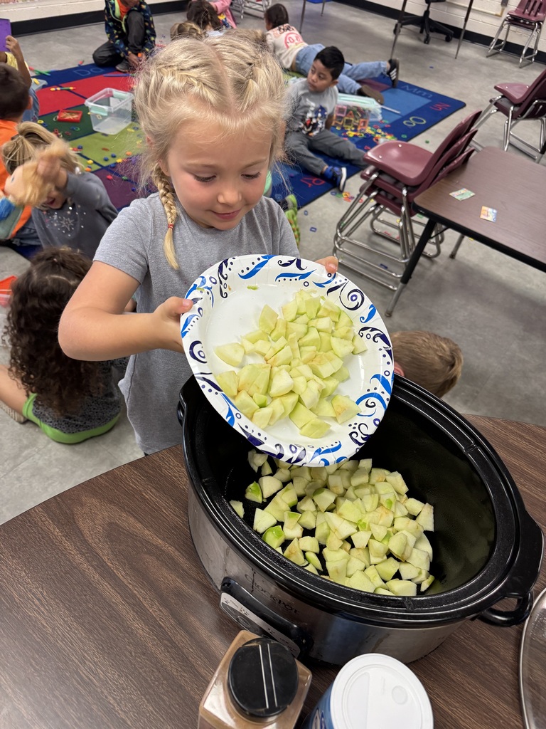 🍎 Sweet science and math came together in our kitchen today as tiny hands measured, poured, and stirred their way to homemade applesauce! Our young chefs put their measuring skills to work, transforming fresh apples into a delicious treat. The classroom filled with warm cinnamon aromas as our crockpot worked its magic ✨What a perfect, tasty way to wrap up our apple unit! 🍏