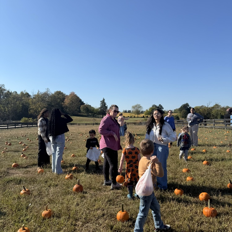 Early Childhood Education II students and Little Blues Preschool had a great time at Round Hill Farm and pumpkin patch. #BetterEveryDay #BDP #ForksUp