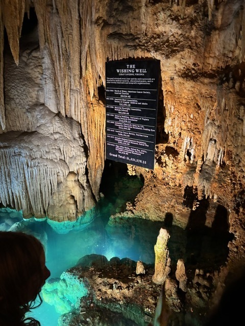 Image of the Wishing Well in Luray Caverns