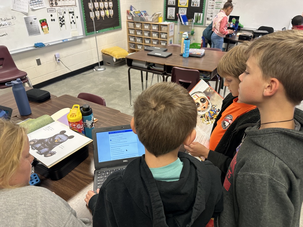 Students in Miss Manning's 4th grade class worked together impressively today during a reading breakout, solving multiple clues in almost record time!  Each 4th grade class has been working on this breakout, concluding tomorrow with Miss Simpson's class!