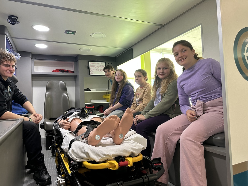 This morning, AGR 5th Graders visited CTEC to take a tour and learn about the programs offered.  Thanks to Mr. Summerscales and the CTEC staff for being amazing hosts!