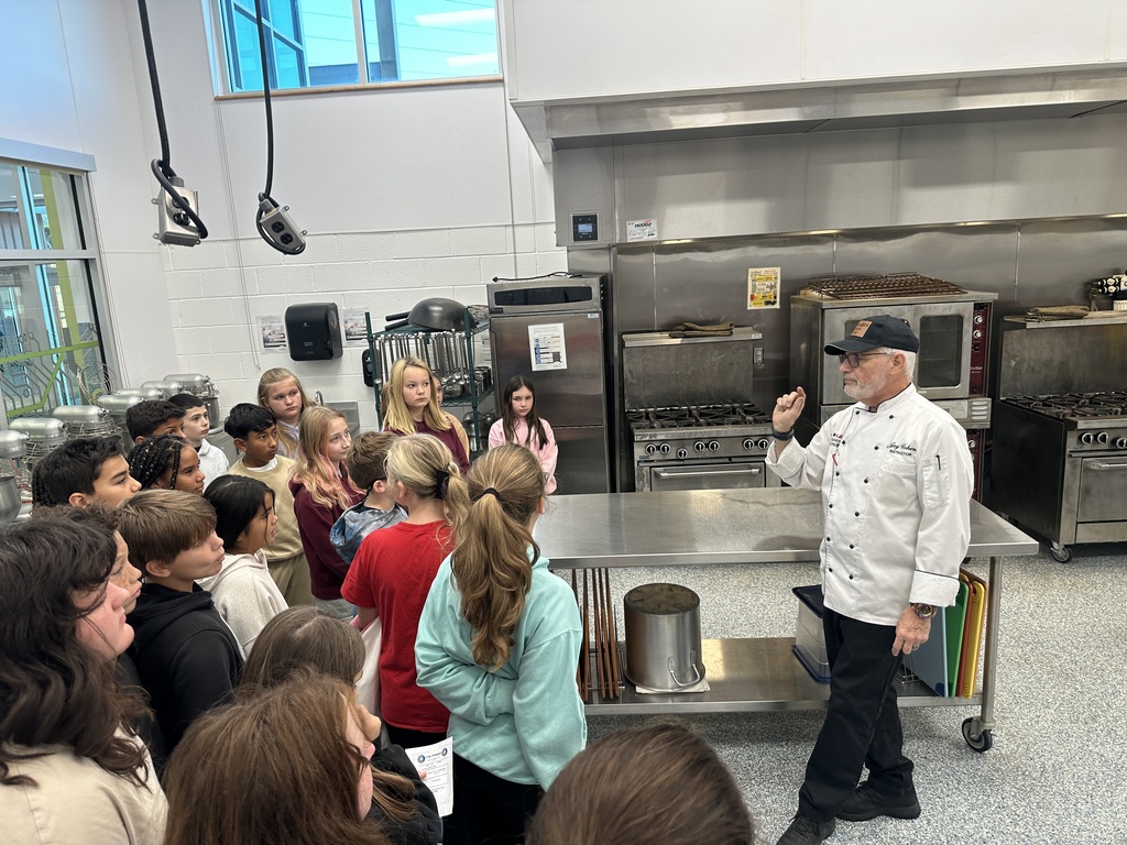 This morning, AGR 5th Graders visited CTEC to take a tour and learn about the programs offered.  Thanks to Mr. Summerscales and the CTEC staff for being amazing hosts!