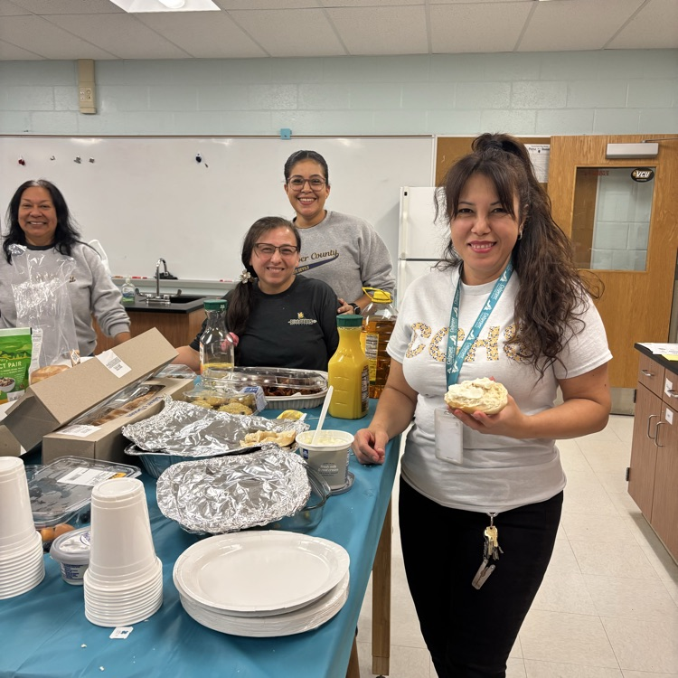 We love our custodial staff! Today, SCA showed them just how much their dedication and hard work is appreciated.  Students put together gift bags, made thank you cards, brought food, and spent time visiting with these awesome men and women.