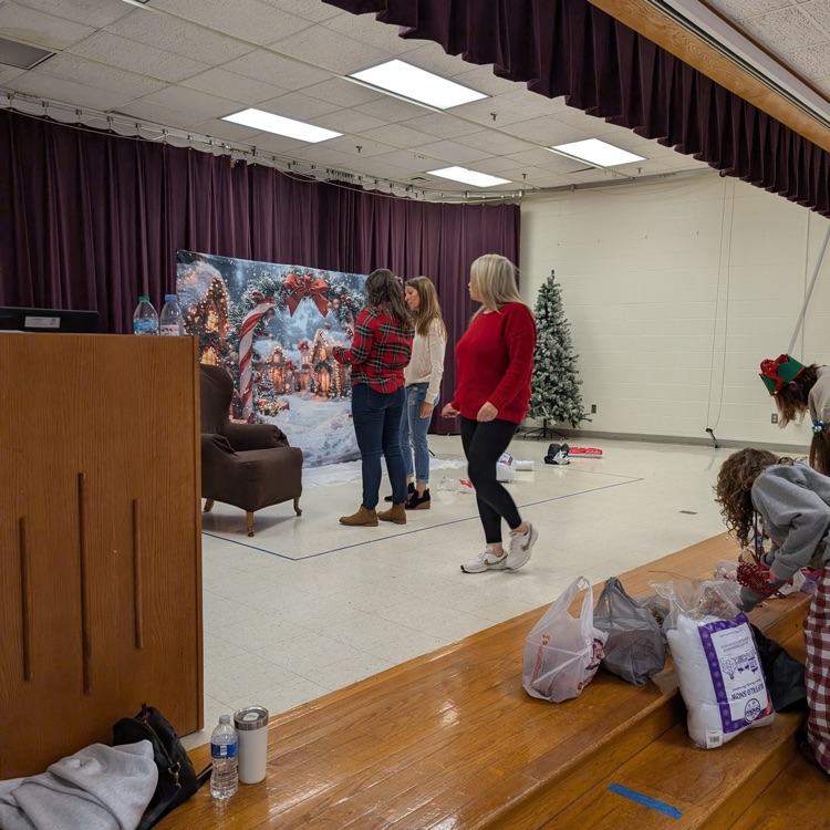 Friday's snow day certainly got everyone on the holiday spirit - but it didn't stop our amazing PAC team from getting the Santa Breakfast ready!
