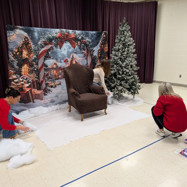 Friday's snow day certainly got everyone on the holiday spirit - but it didn't stop our amazing PAC team from getting the Santa Breakfast ready!