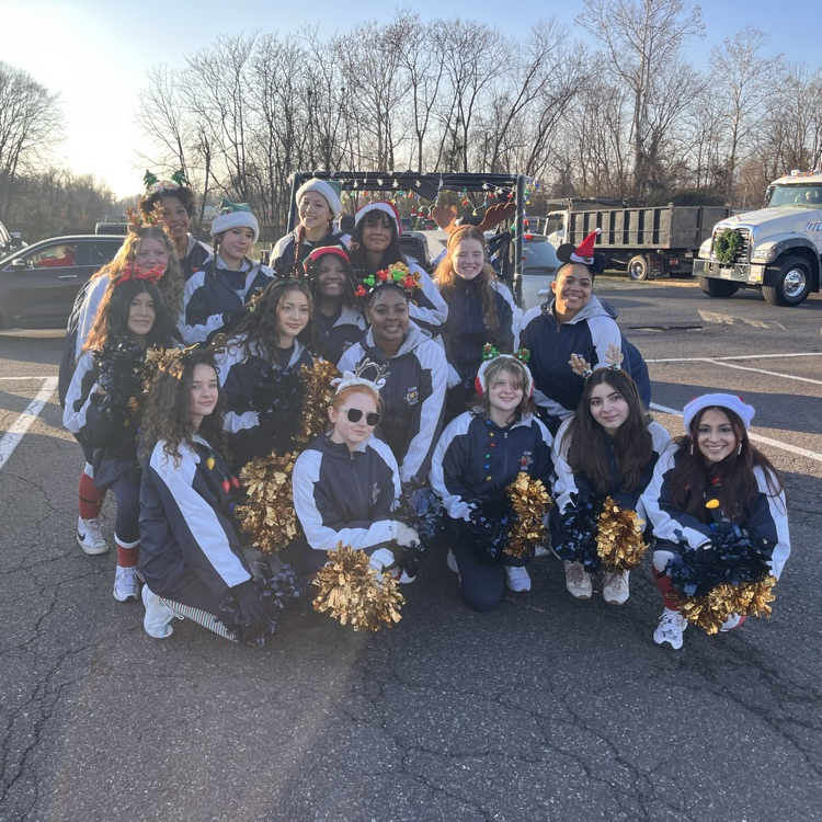 CCHS Cheer is ready for the Culpeper Christmas Parade! #ForksUp