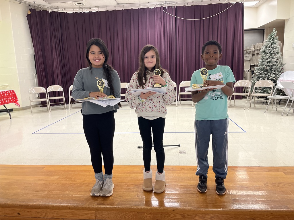 Congratulations to our 4th/5th Grade Spelling Bee winners! 1 - Kennedy Sutherland 2 - Myshon Parler 3 - Kaislynn Barroso