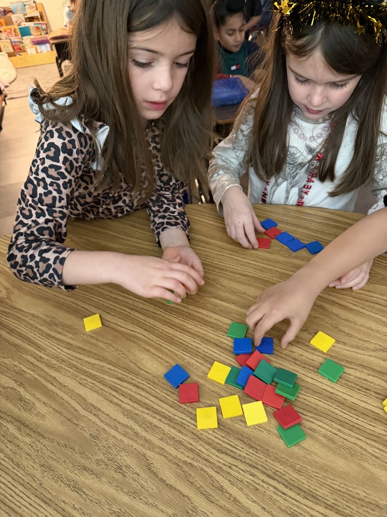 Ms. McGuire’s class is learning about patterns on their first day back to school!