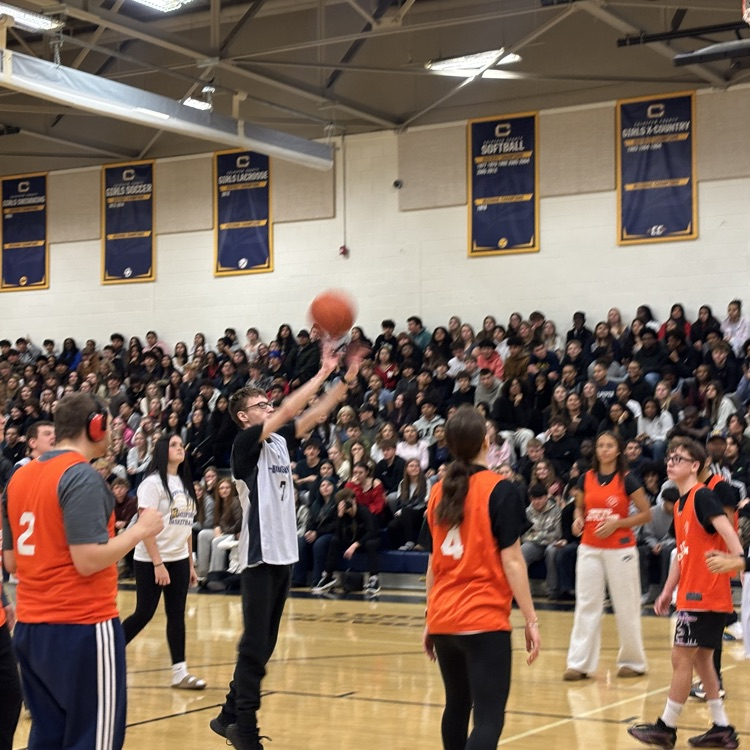 We had a blast at our Medford basketball game today versus Kettle Run! Michael's buzzer beater at the end of the first half was electric! #ForksUp #BDP #BetterEveryDay
