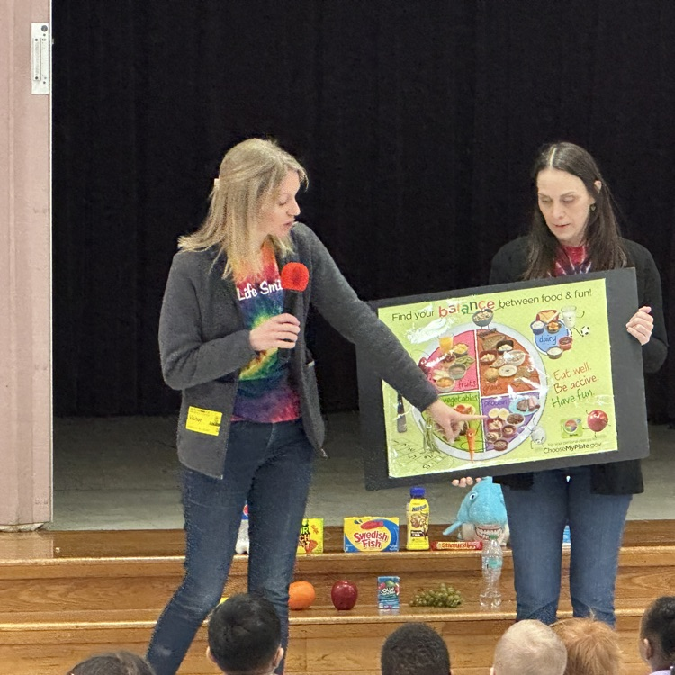 Many thanks once again to Eppard Orthodontics for coming to AG Richardson this morning to discuss dental health with our kindergartners and preschoolers - even the tooth fairy joined in on the fun!