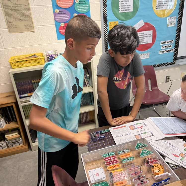 Thanks to the Culpeper County Public Library for letting AGR 5th graders use snap circuits to apply what they know about electricity.  Pictured here are Mrs. days students enjoying their electric creations.